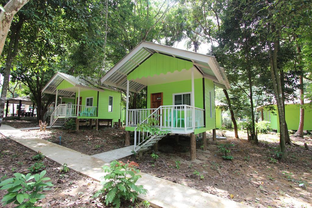 Koh Phayam Greentawan Resort Ruang foto
