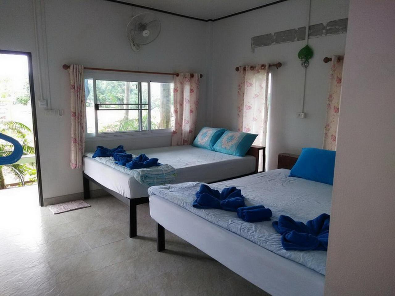 Koh Phayam Greentawan Resort Bagian luar foto